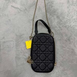 Lady Dior Call'in Dior Phone Holder
Cloud Black Cannage Lambskin